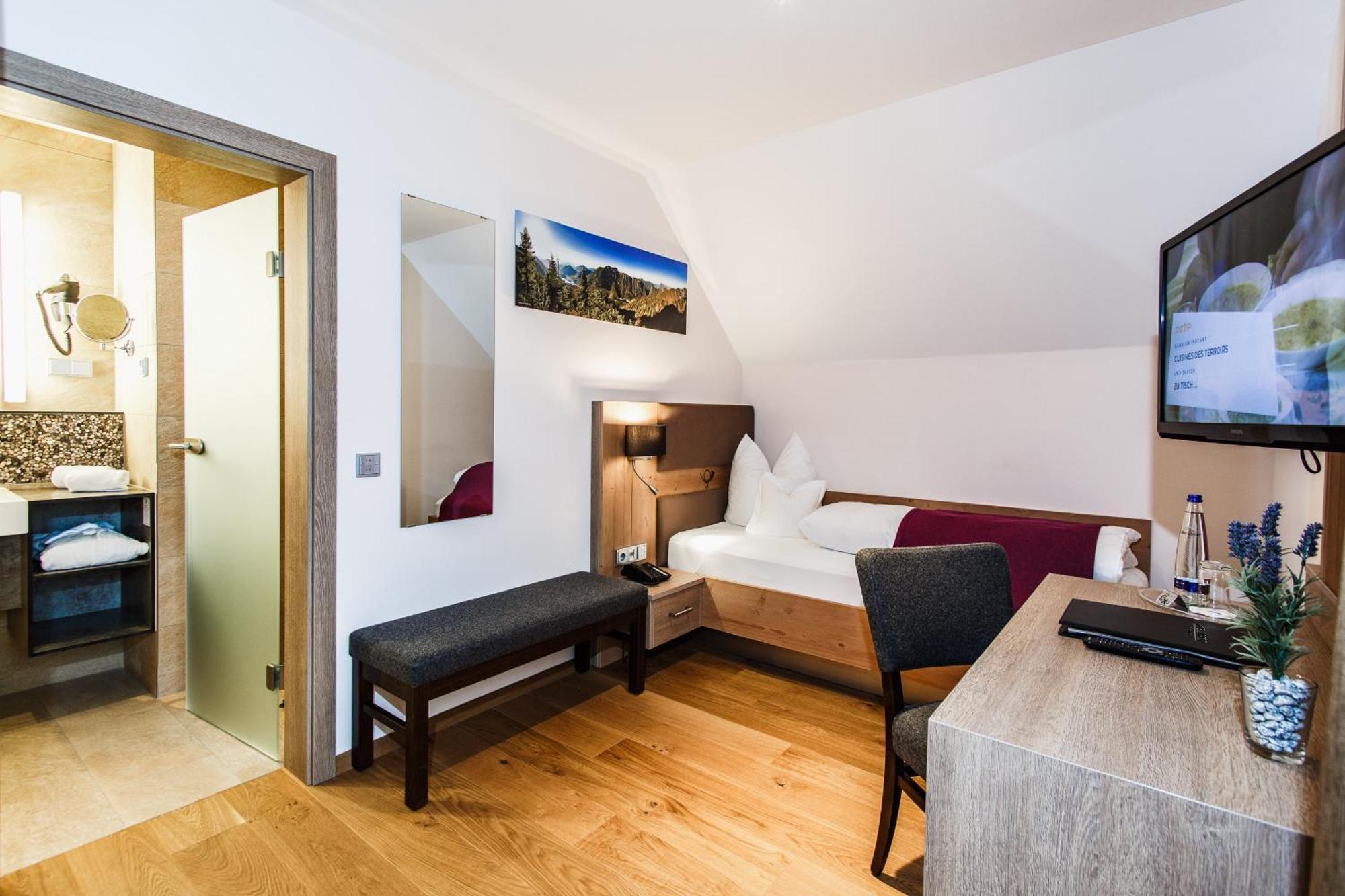 Hotel Zur Post 루폴딩 외부 사진